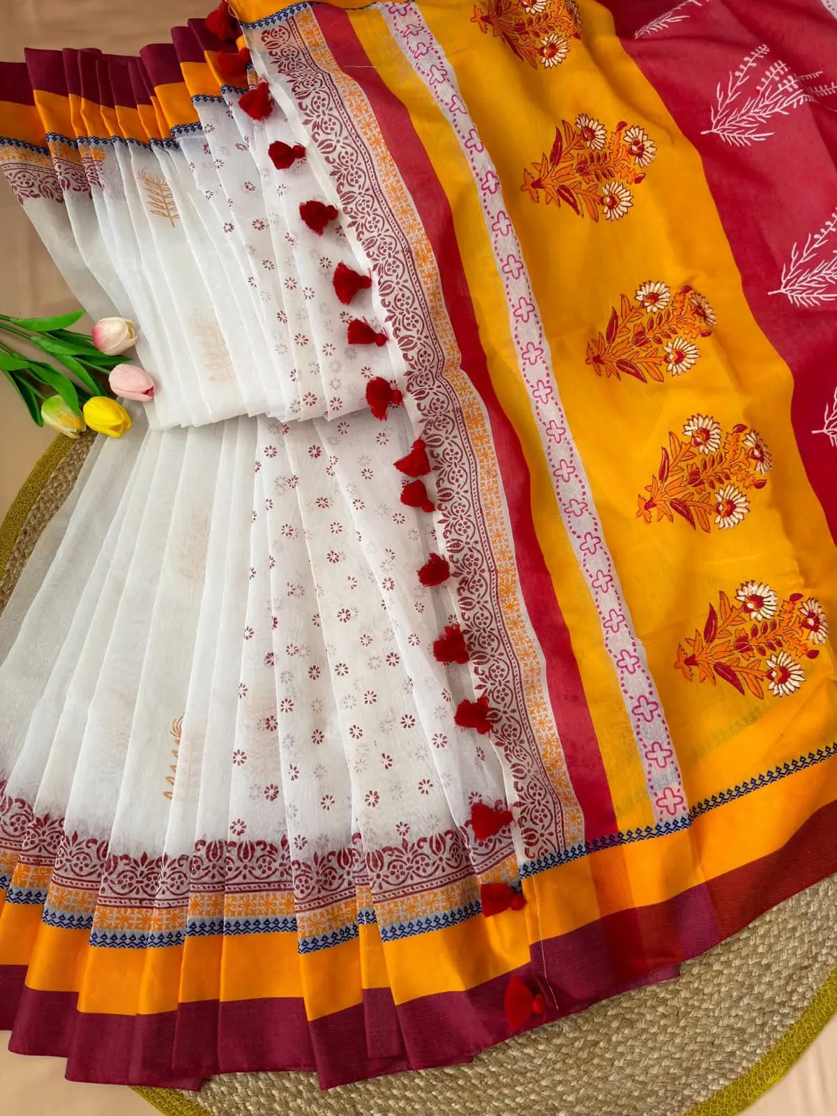 Mustard White Floral Printed Saree