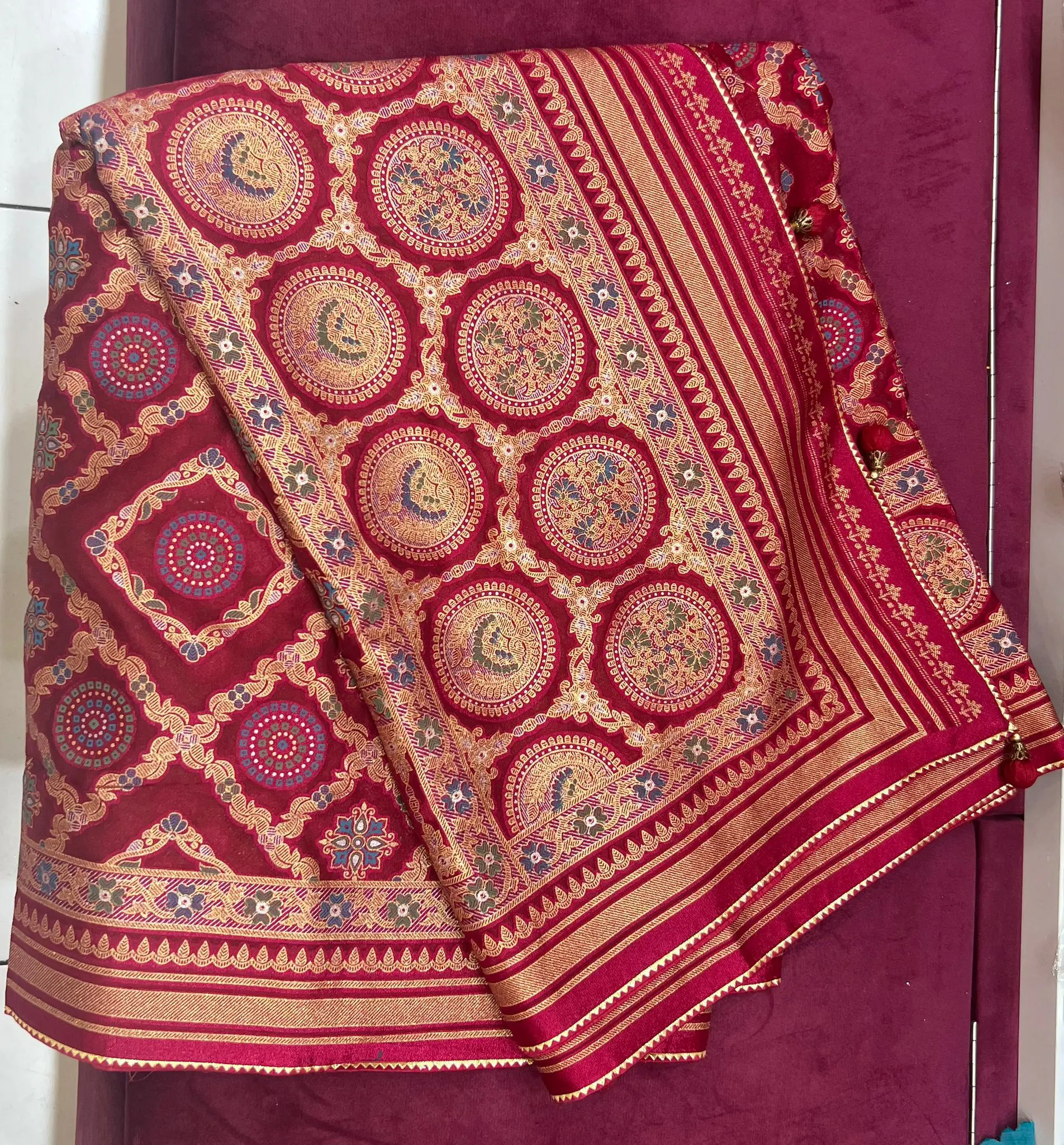 Royal Medallion Zari Saree