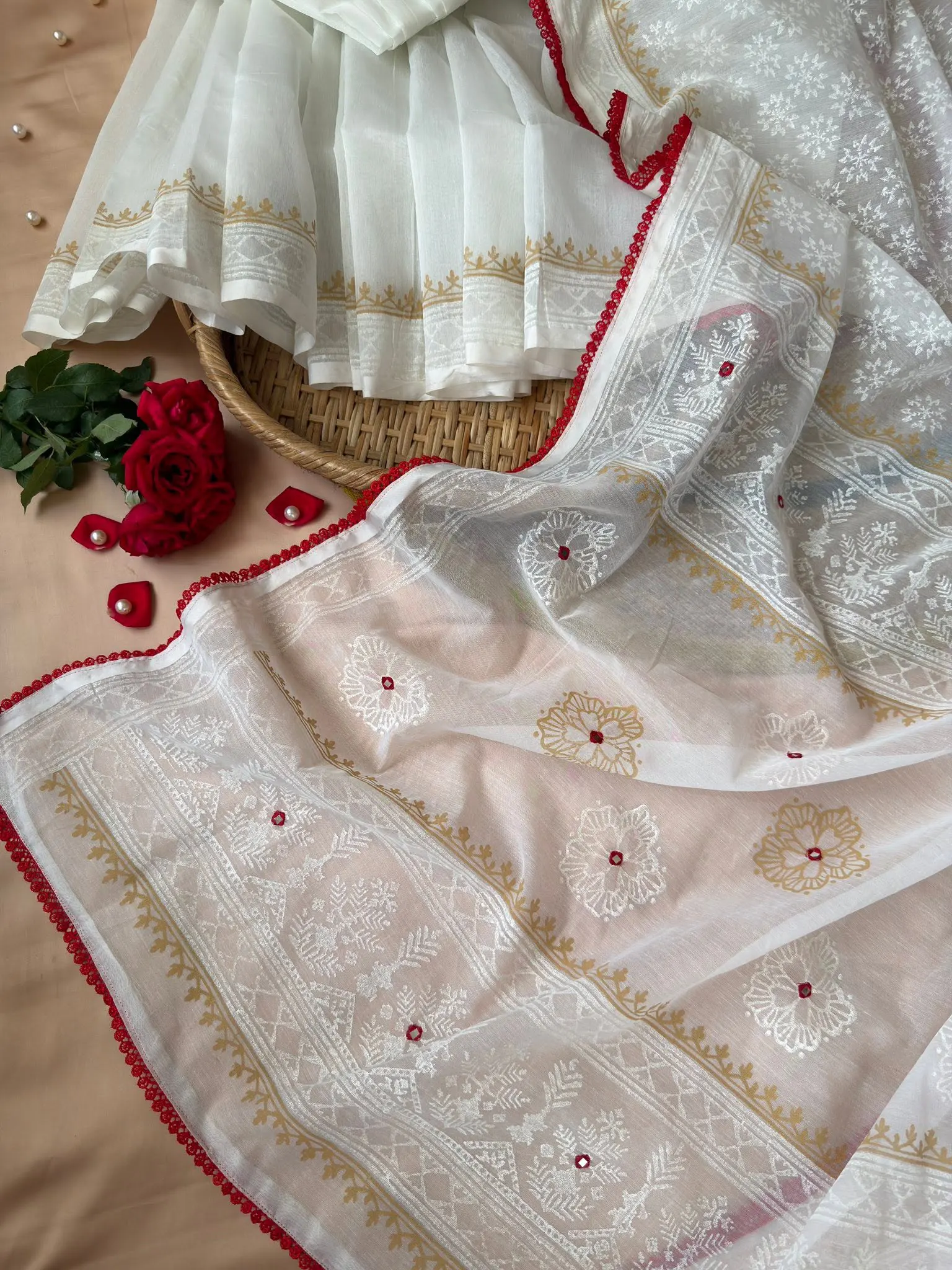 Ivory White Floral Jamdani-Inspired Saree with Gold & Red Border - Image 5