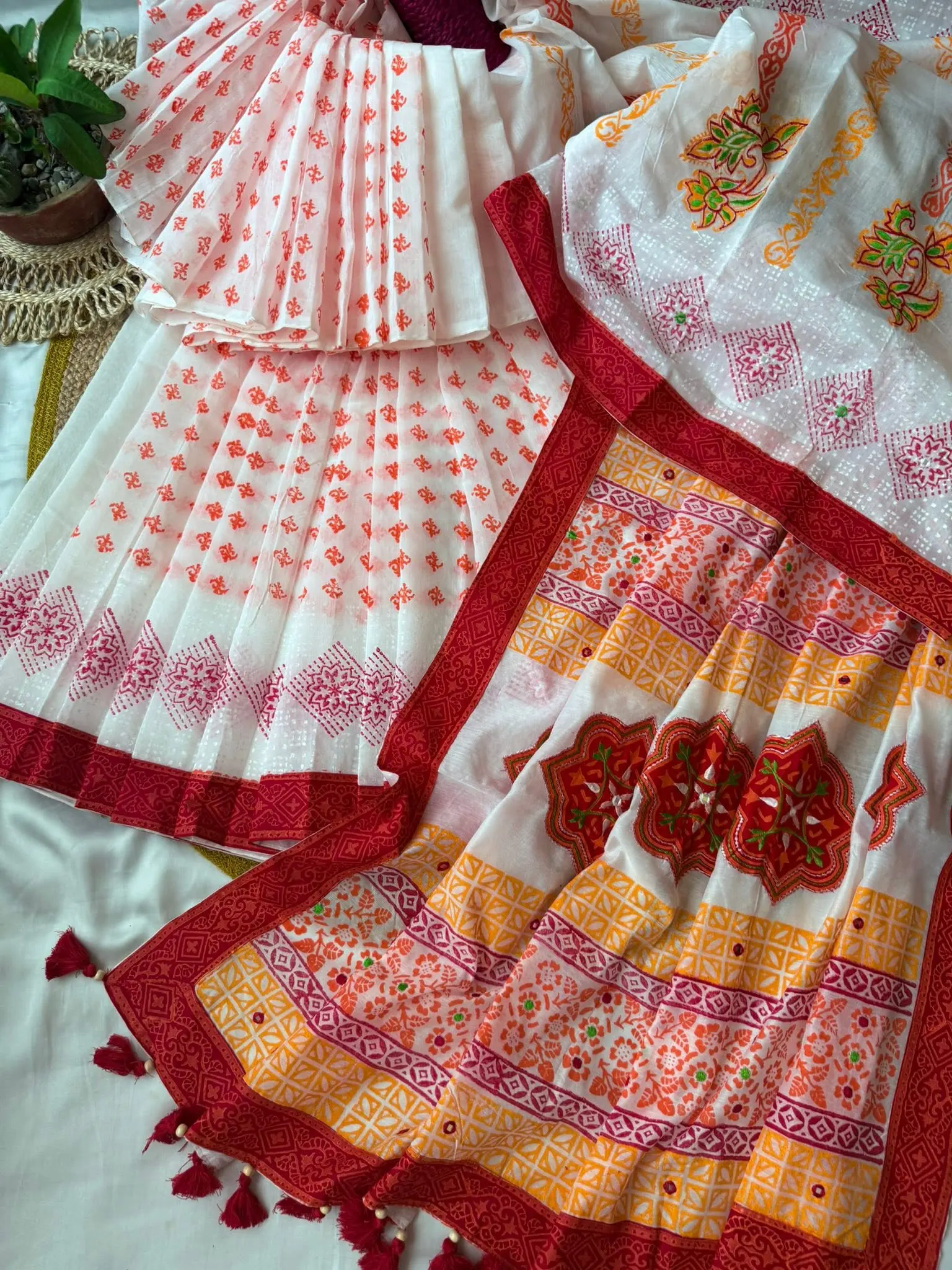 Ivory Floral Block Print Saree with Red & Mustard Accents - Image 3