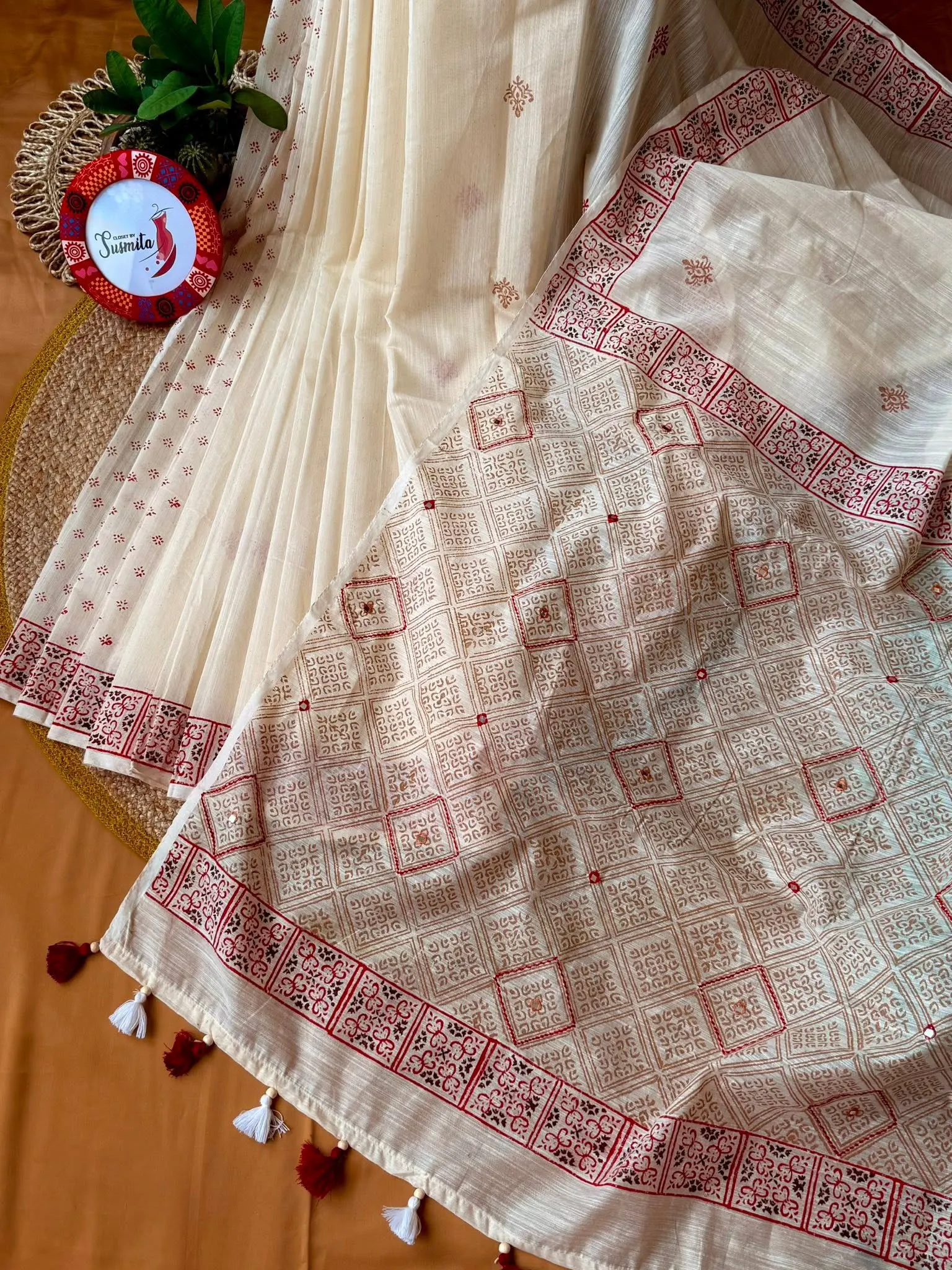 Ivory White Saree with Maroon Geometric Pallu