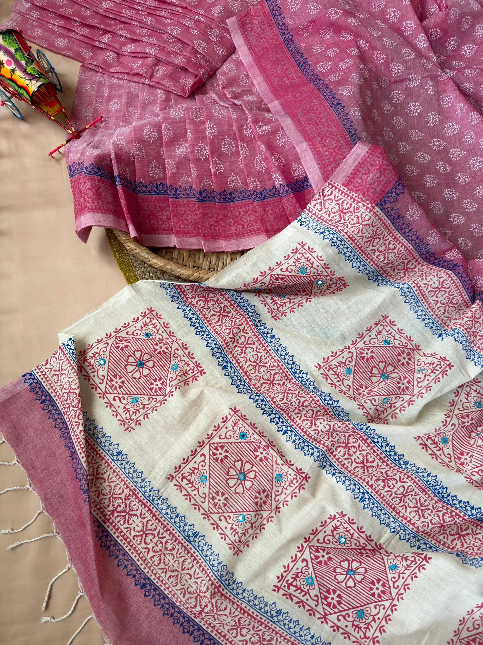 Dusty Rose Printed Saree with Blue & Maroon Border