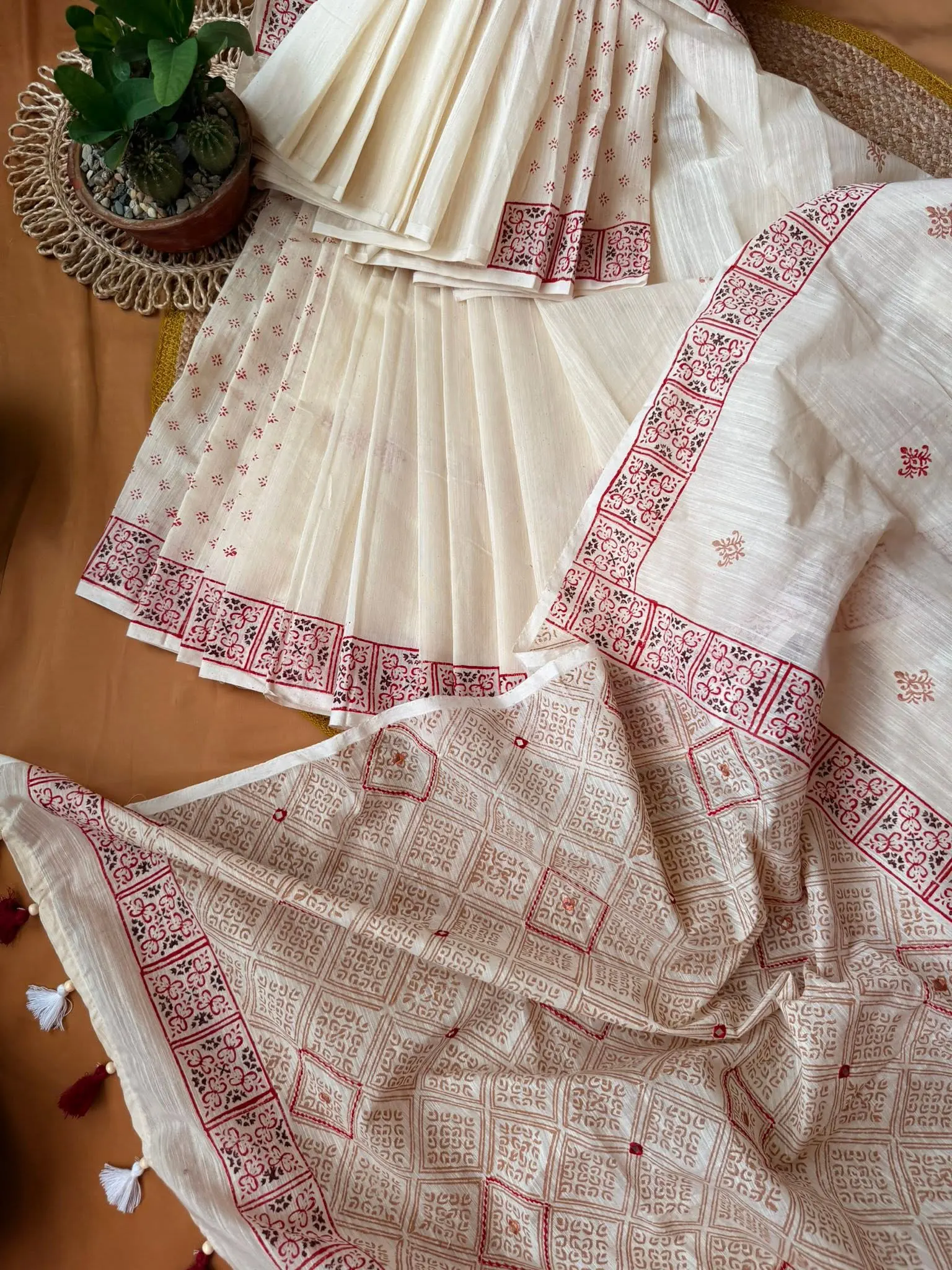 Ivory White Printed Saree with Maroon Floral Border