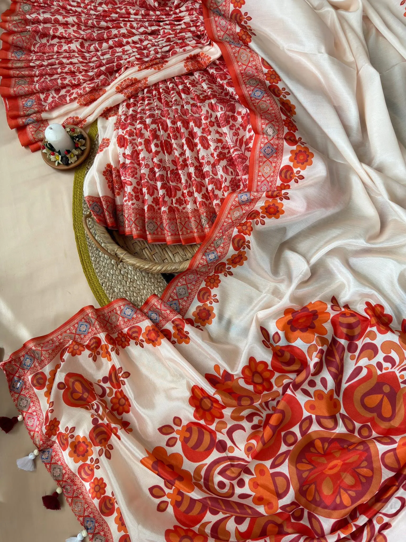 Ivory Floral Printed Saree with Traditional Red Border - Image 4
