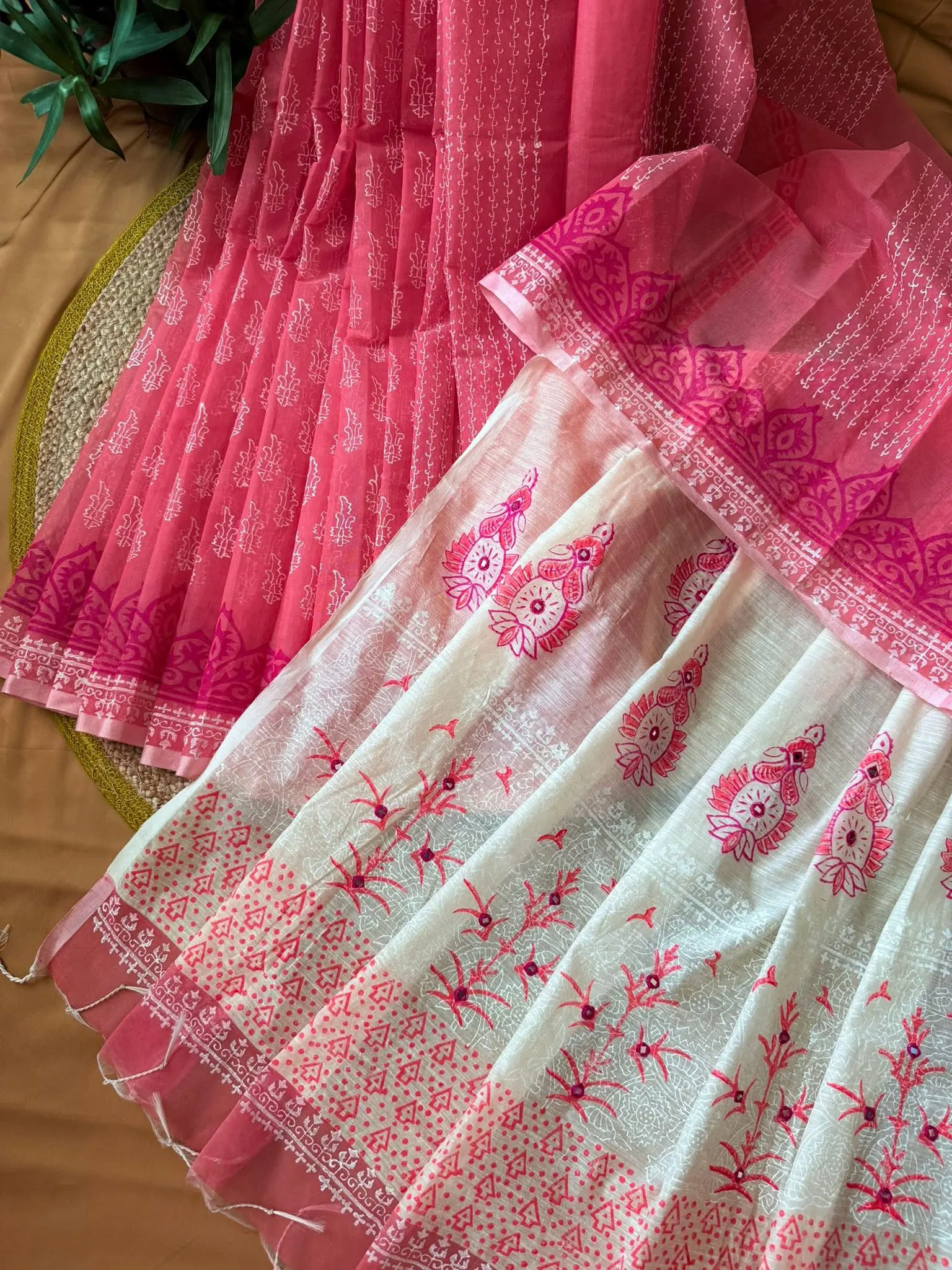 Rose Pink & Ivory Floral Printed Saree - Image 4