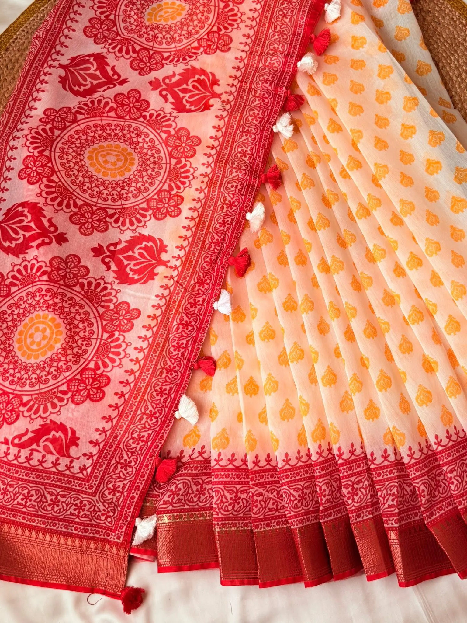 White & Red Floral Medallion Saree - Image 3