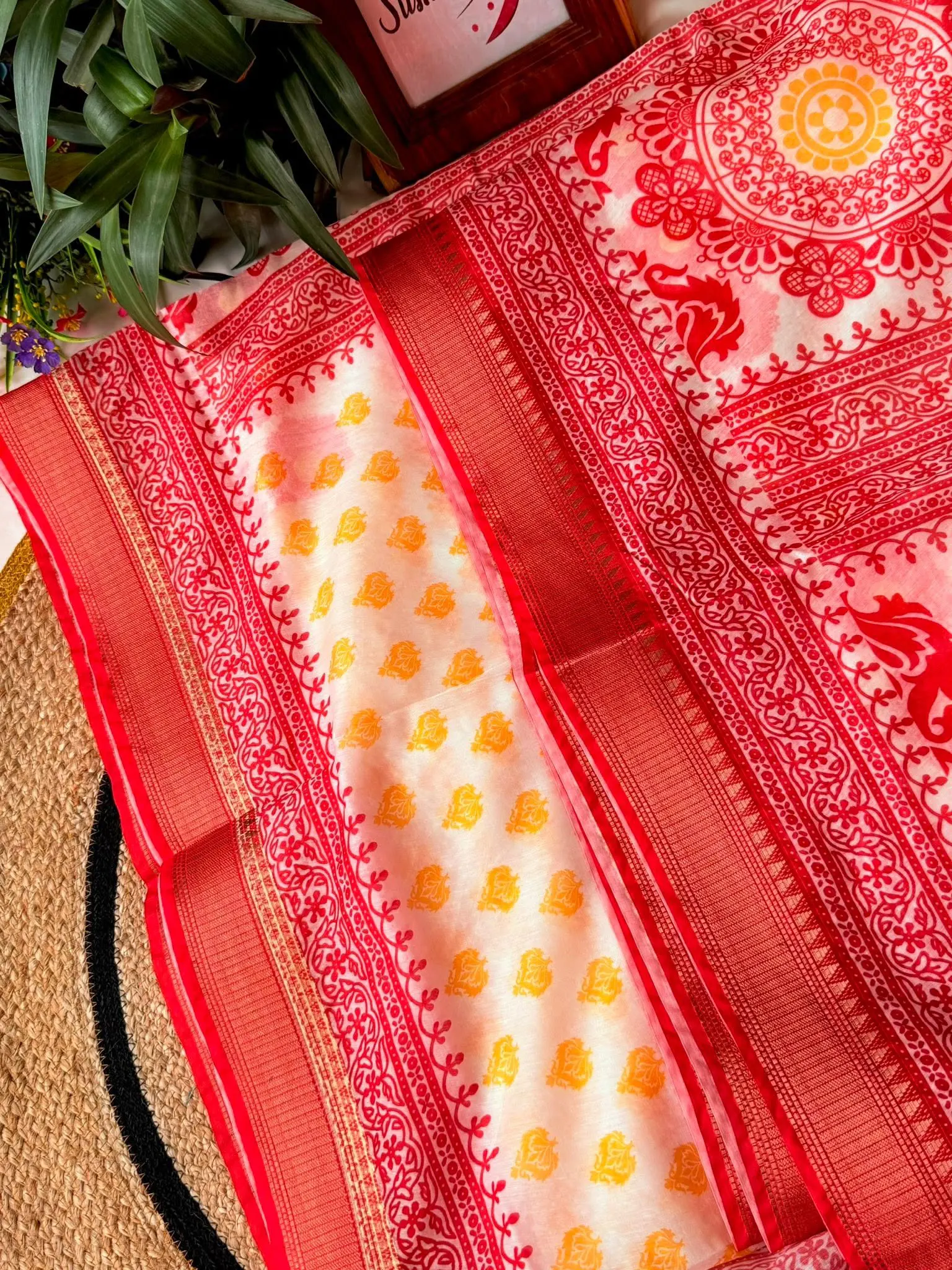 White & Red Floral Printed Saree - Image 3